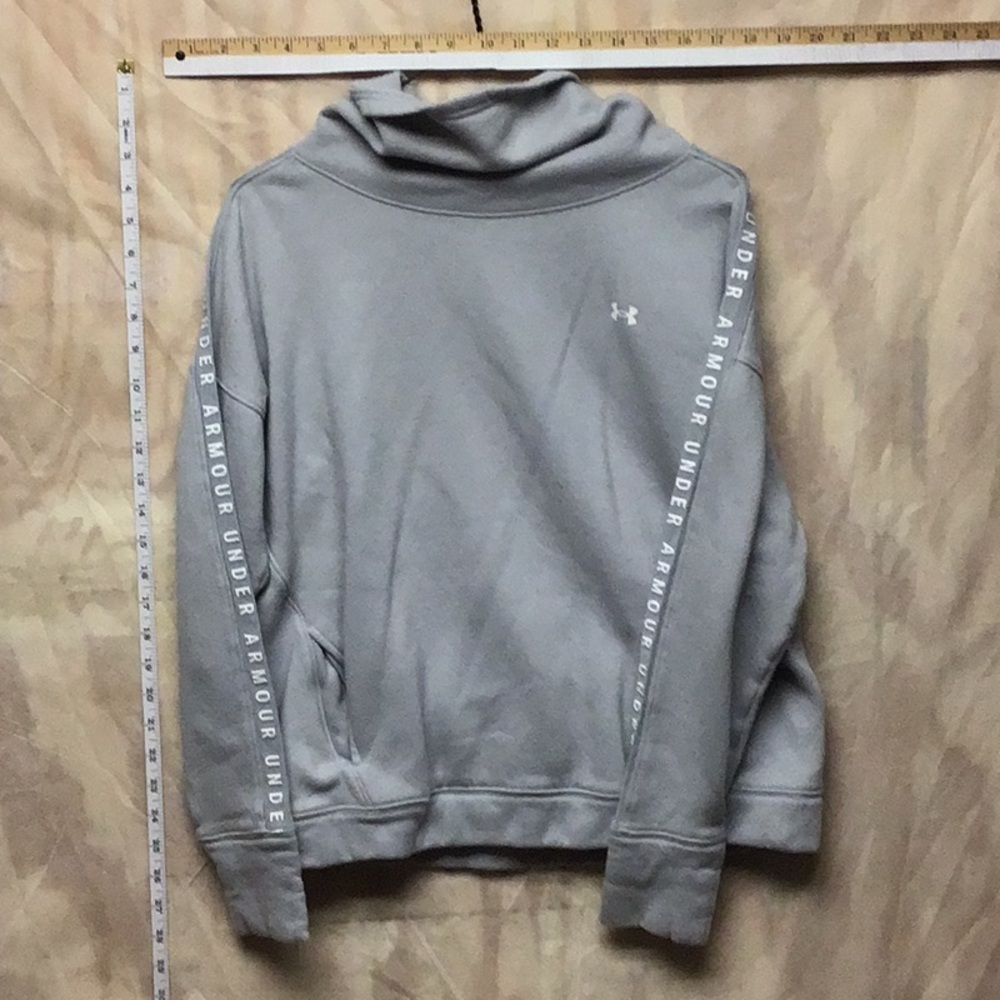 Girls Under Armour Sweatshirt